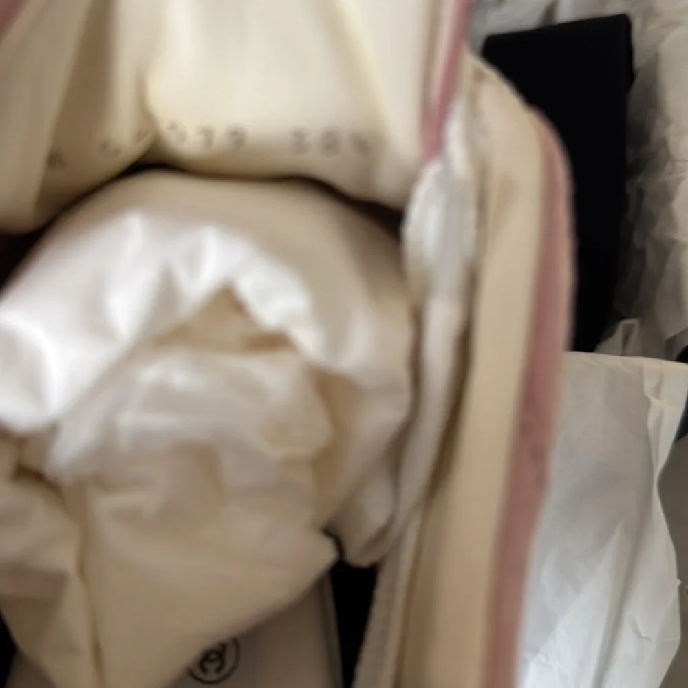 Chanel pink suede trainer sneaker flat s 38.5
